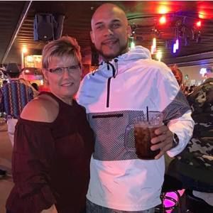 Meet your Posher, Chaz